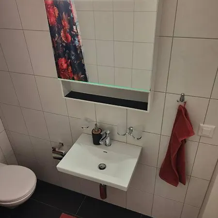 2 Min Vom Bahnhof, Stadt Nah, Modern, Bequem, * 图恩