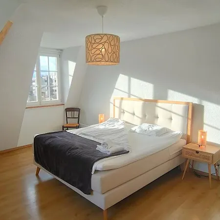 Apartment 2 Min Vom Bahnhof, Stadt Nah, Modern, Bequem,